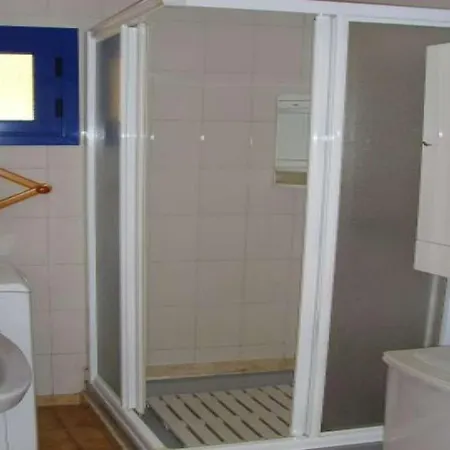 La Caleta Sleeps 5 Wifi וילה