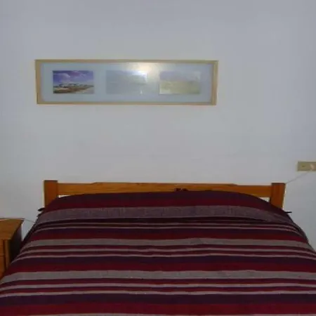 La Caleta Sleeps 5 Wifi