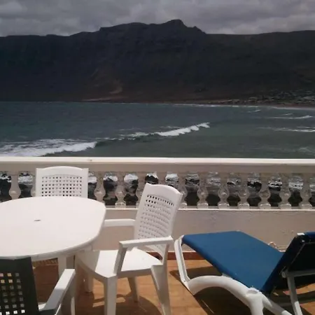 La Caleta Sleeps 5 Wifi Villa *