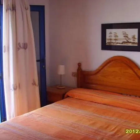 La Caleta Sleeps 5 Wifi ヴィラ
